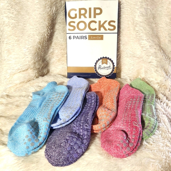 Pembrook Grip Socks - Picture 1 of 11